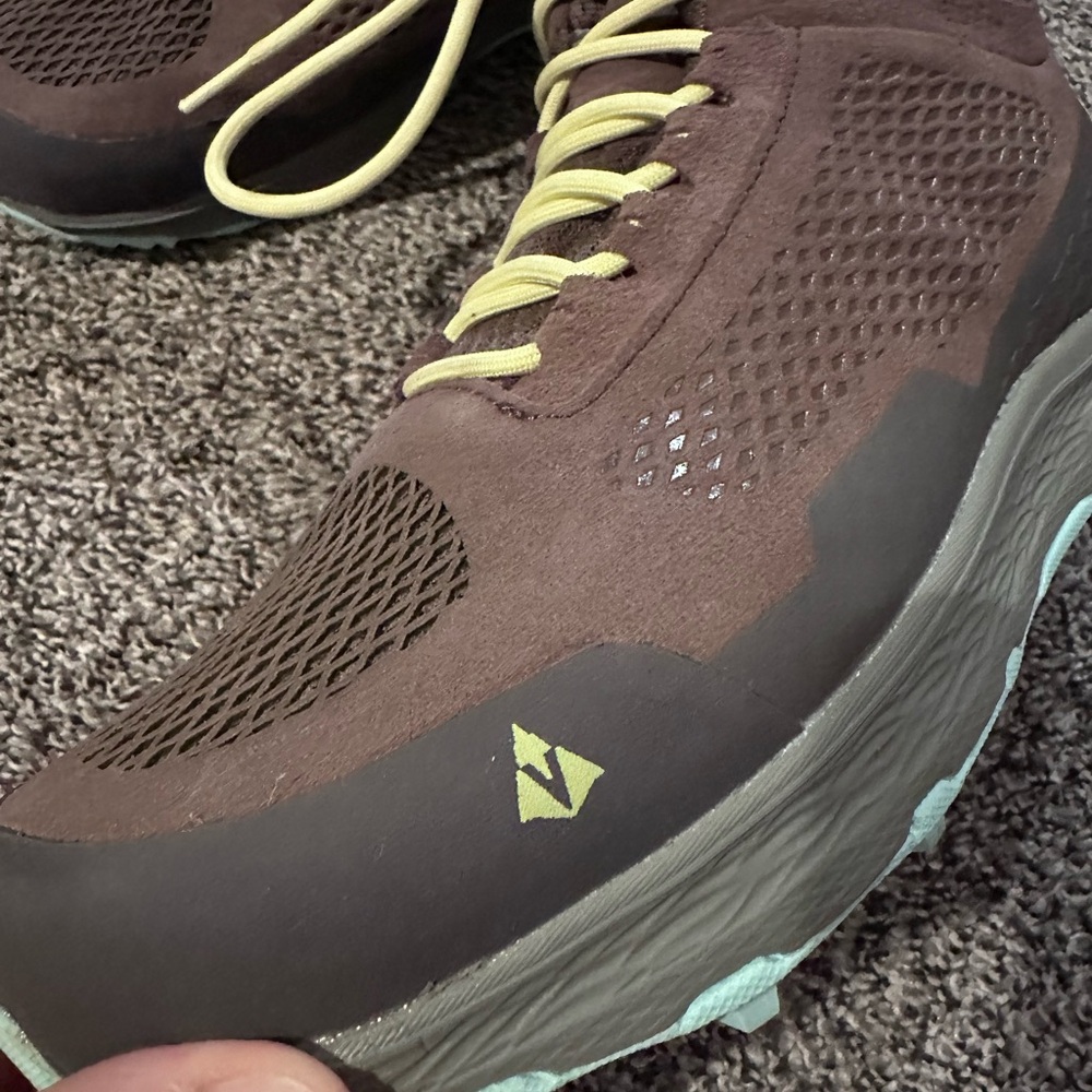 Vasque- BREEZE LT NTX LIGHTWEIGHT WATERPROOF HIKING BOOTS - Picture 5 of 12